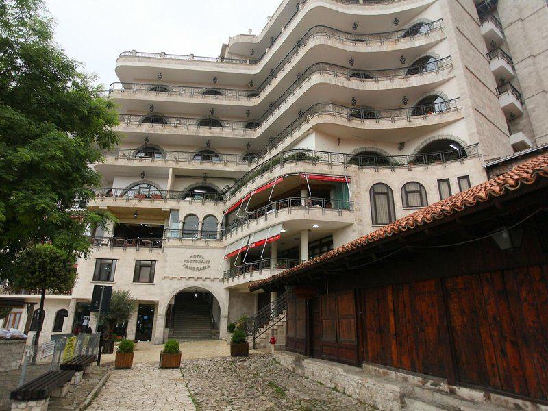 E08D24E44C46A13D1C665185EAD298EA