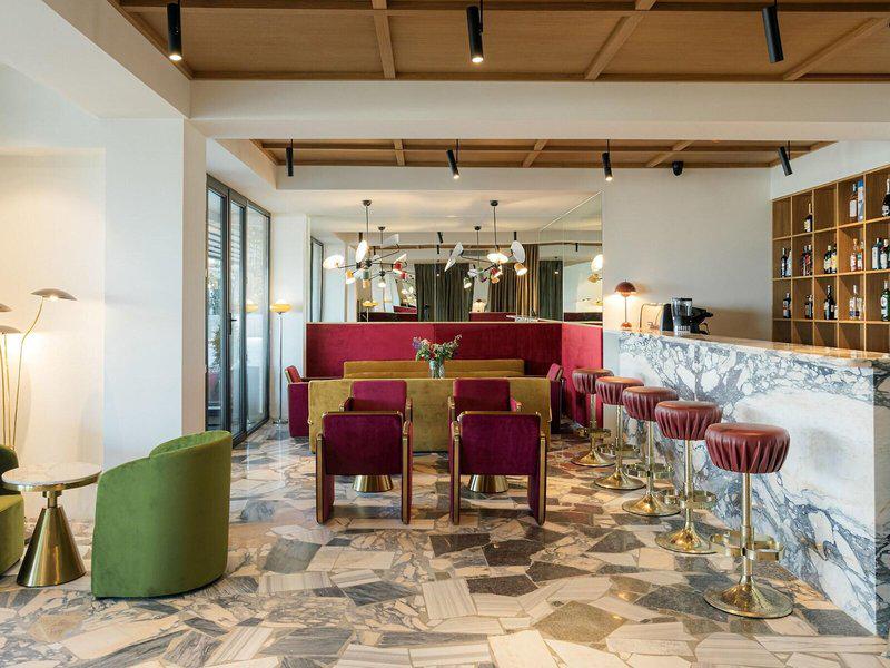 D686A000EB2EABE2401BA7172C35650C