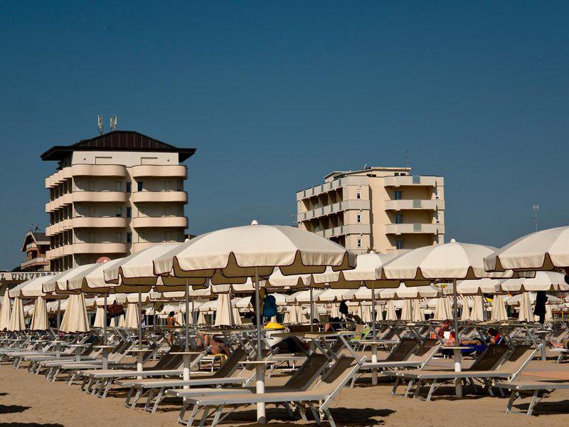 F9C8CCF8C4EC845919EDE11E16A91D86