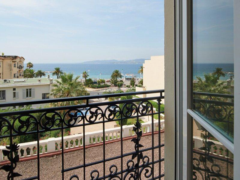 8A765CCFDF9886EB9EE343CDAAA99FB0