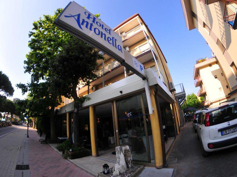 09CEDAB6DF2C05E2E735B013153303E3