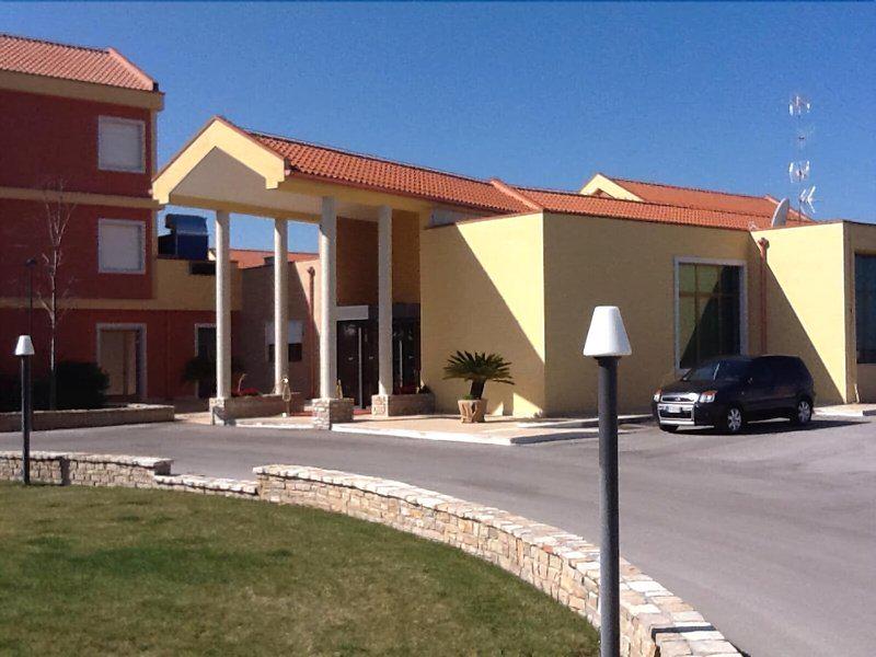 32FD943C42094F6357B86E22C20A8958