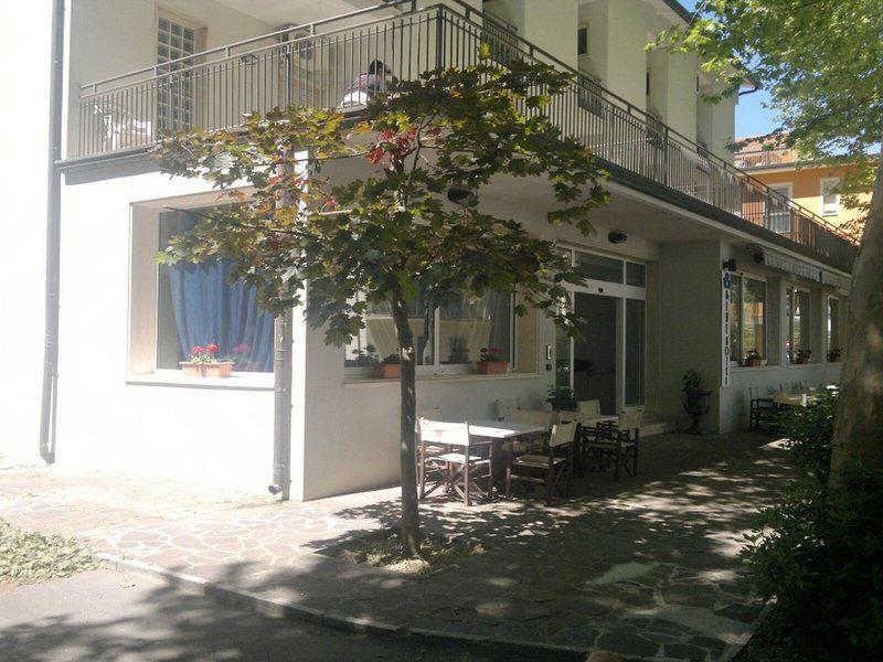 C96753976F5331BBF60707A5F4B2B364