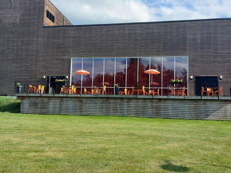 728819D85E0AF1535BBB31C36E5A20BA