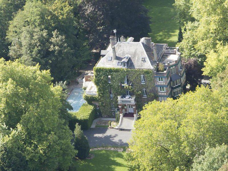 C69CA7EC41A807153CE44D0FF8D0C4F1