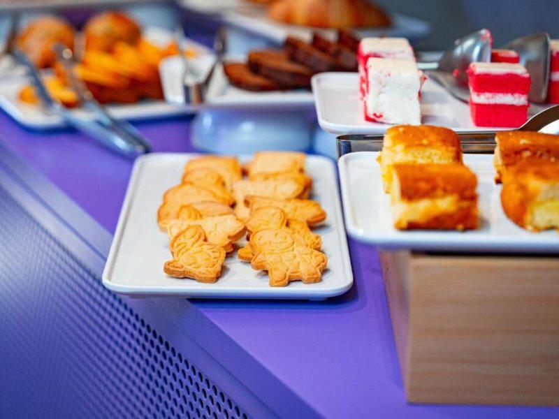 CB339FF66982A98CF1998C2FDE93BAEE