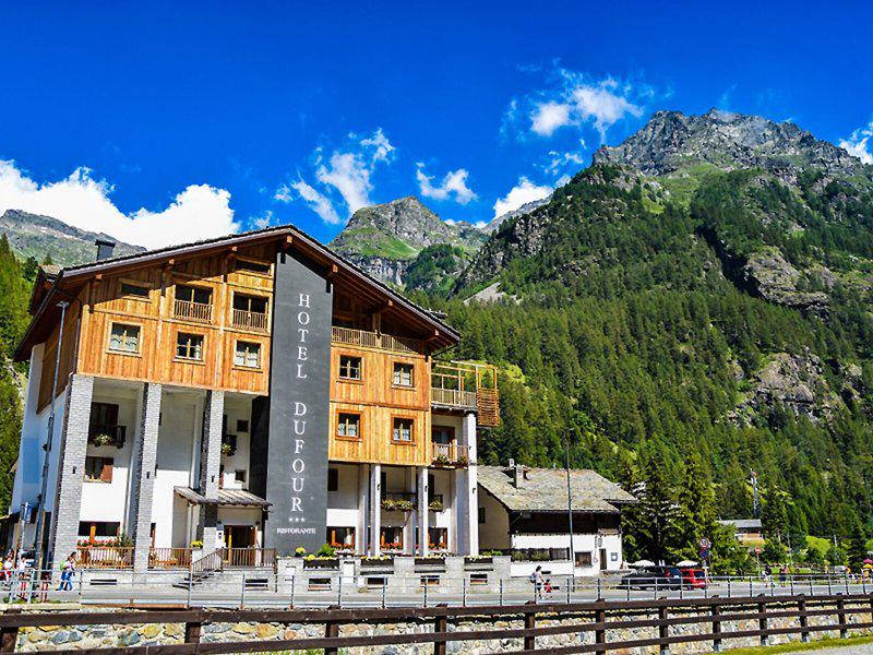 393AA8AE66457D790394C357DE792722