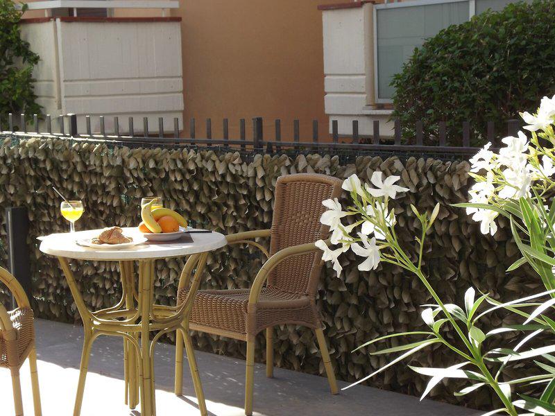 C1576AD79D54A6D1CE90E9CCA3A550E0