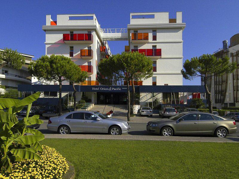 B2CE797F6D3C639E0351D776F29A4759