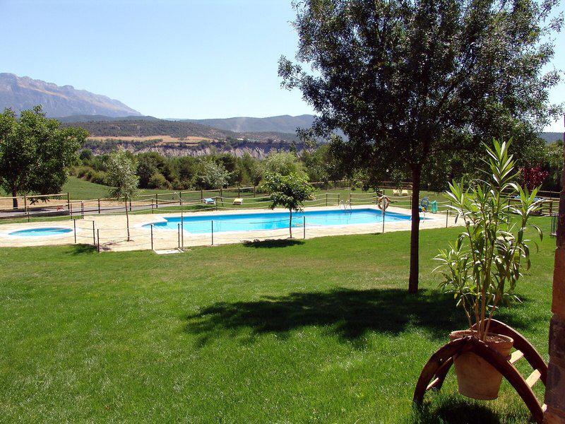 4F1CBBE7C84A51201DB0C679265B2342