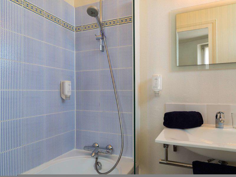 F636E3B7C1C4F6141C5FF27430E5F560