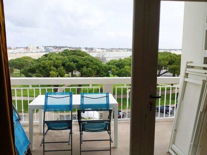 59B1E2E182BB361866C0FCE2F12B422A