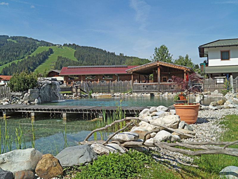 8A037A83181FC28DA640DDD0DD28189A