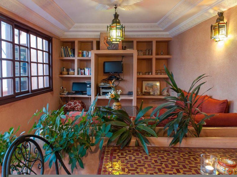 F1D328A44188DEB279F47439B0278F70