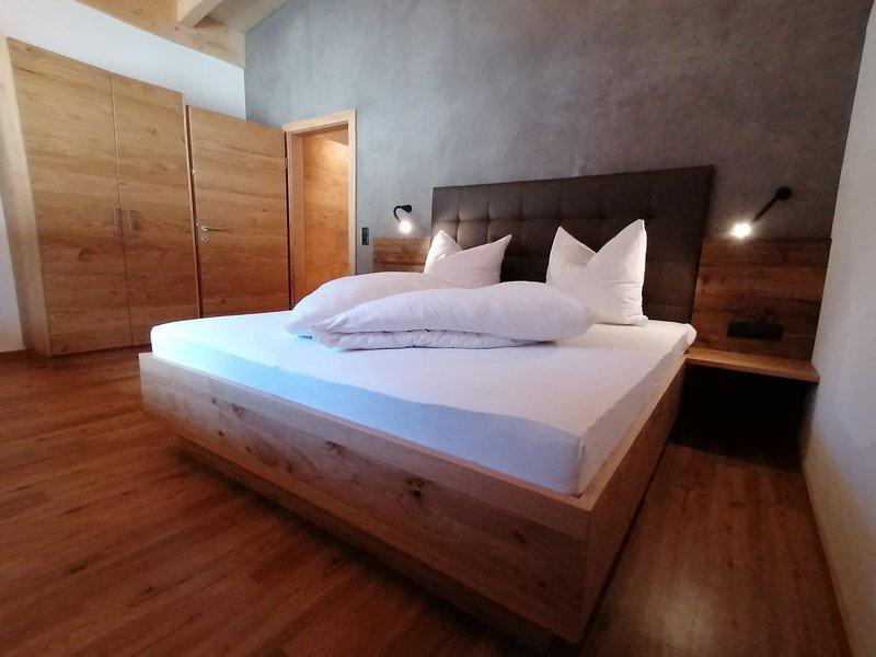 8BE19C8BE2B28206F42711728817536D