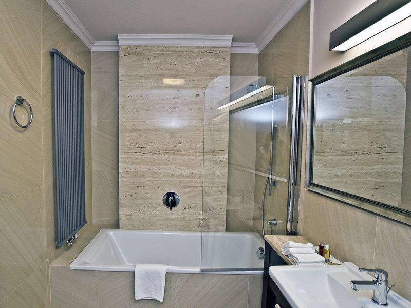 F40C9C442177A9A0B4B1FB545A96516A