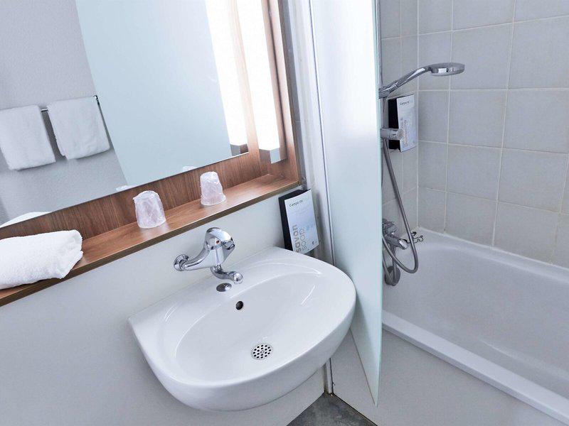 302C0FE75DBE46E4DD14CAF06E0BF4C5