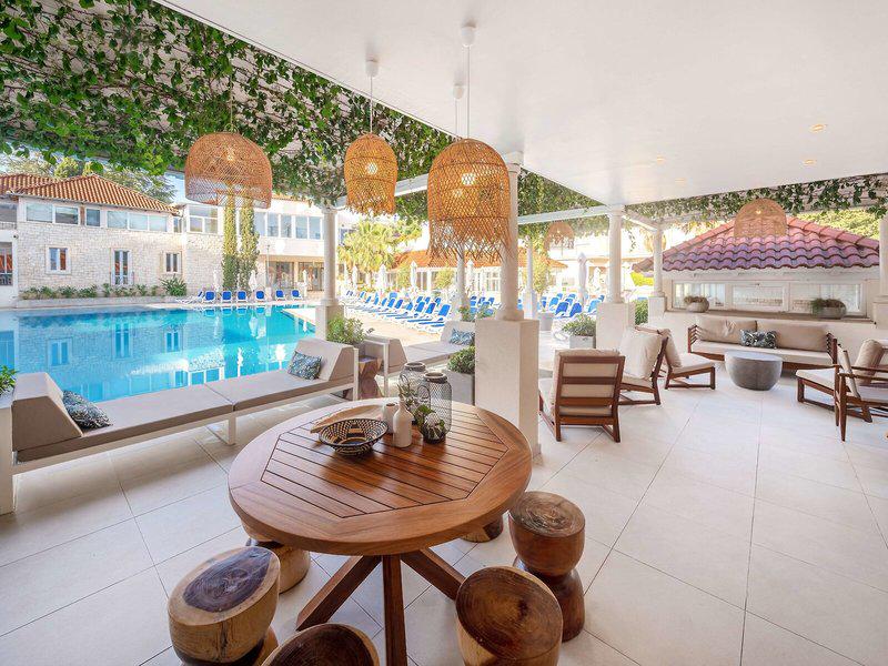 1554942F590E80FDC682477D44485C2B