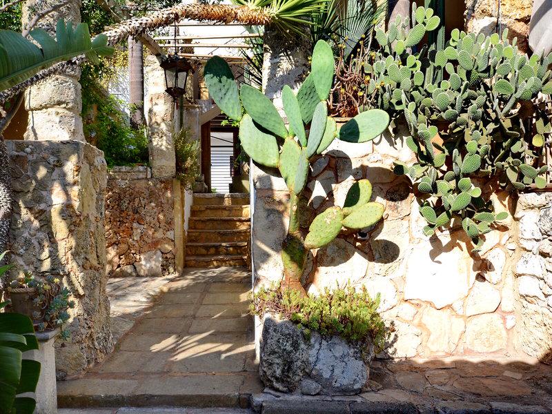 6ADE243005405A3B649C8BB7E891E8ED