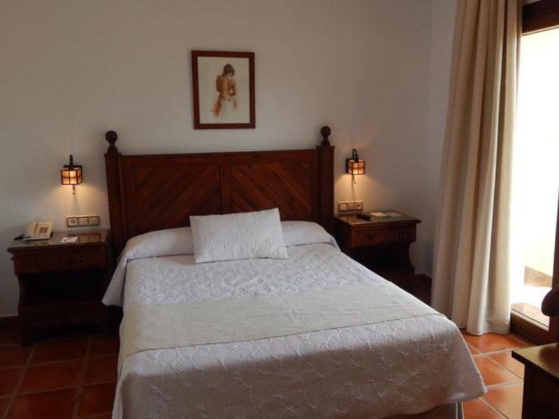 B453CCBA107D4C5984F8F224956EEEDC