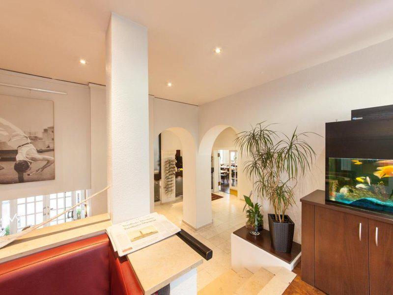 6490B7B5BB7F5B6A3483F96E4CCA00F8