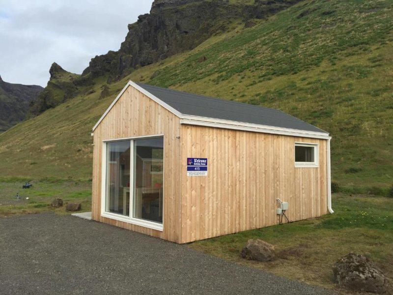 81607FD244396C3F6D4CE46ED2D83B08