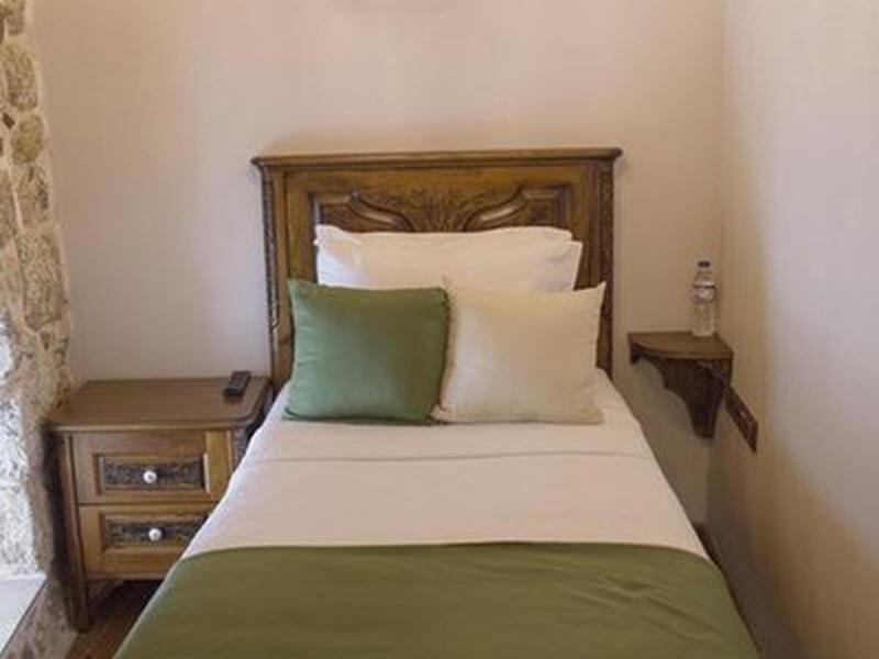 48BC4DFE399EB78F849425C95A1B533A