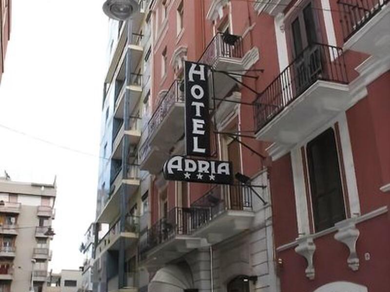 F82BFC6DDB2694189CA413707749A6C8