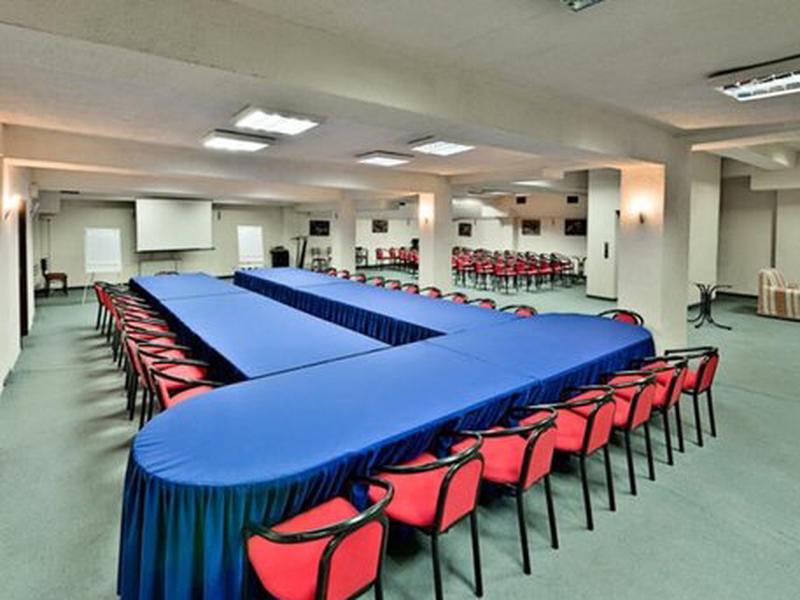 F302D625AFEE9375274F9C377B95BE10