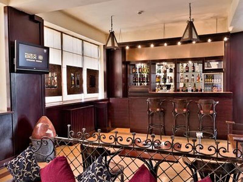 EF4B0FB6766CEF03ED32E5B1029FAC29