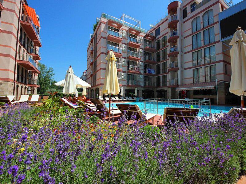 0FF078186BADB9485D53C4ED68A34ACA