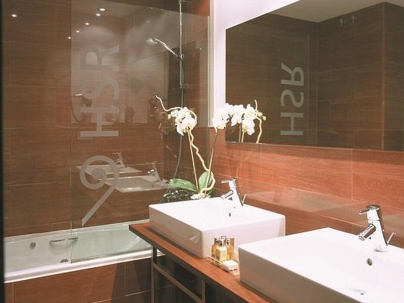 D02246FAB72630982A22A417684A0705