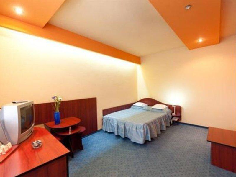 4946D8F3405A7F9C248B2CF5423B3D97