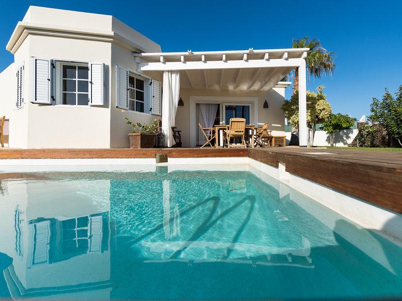 33E64C410D472DD4BD8ECC4F106F09A8