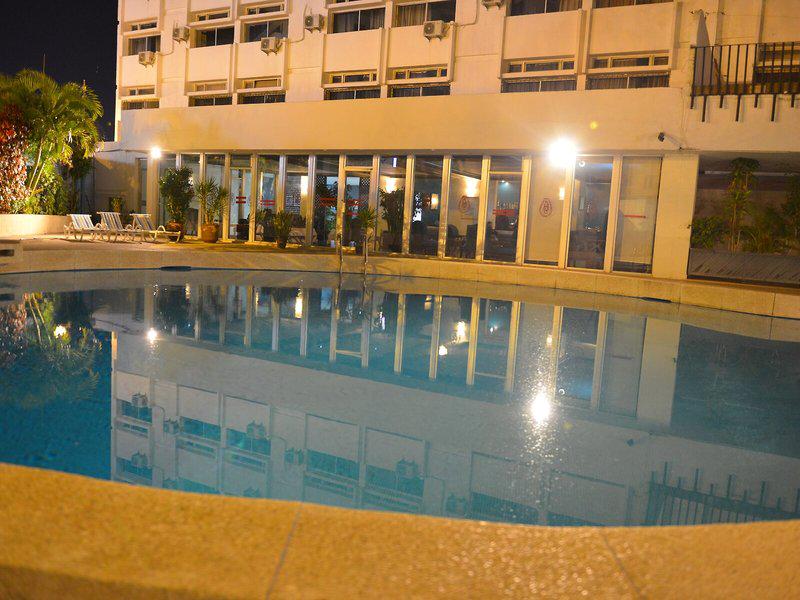 067860EA81BF7B678C484AF65930C7A0