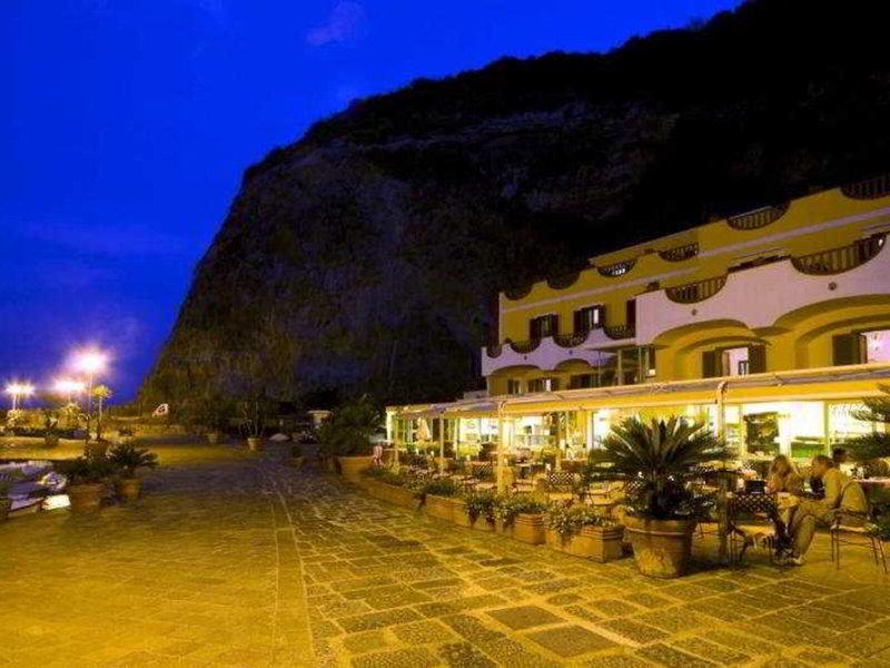 03BB0A5477C061D08244D9851297E664