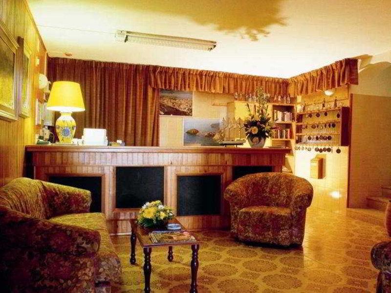 16B47FF042B305AE0C9DEFDCA88B059D