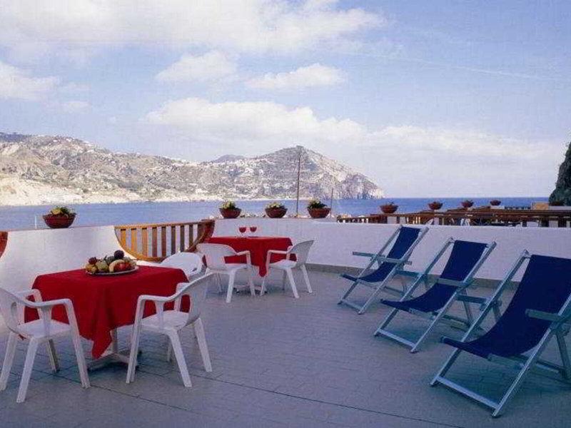 E599AB171B9995C5CA073B82683F4116