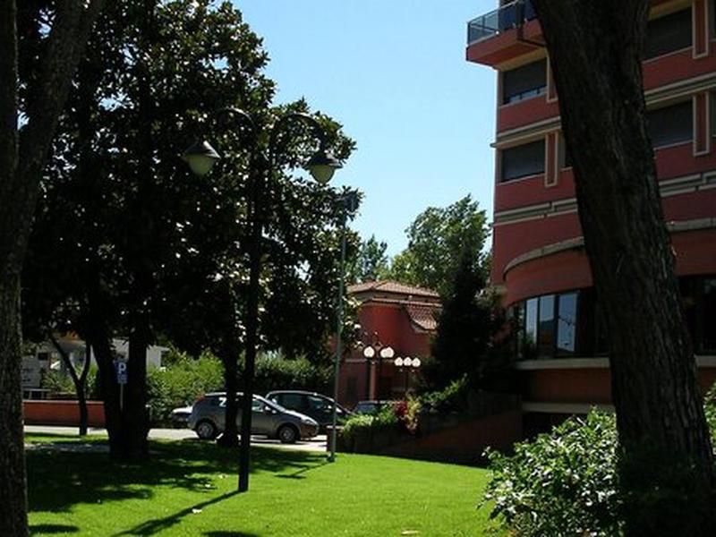 4836CD3A13D8618E51ECDDB6E77A9E0D