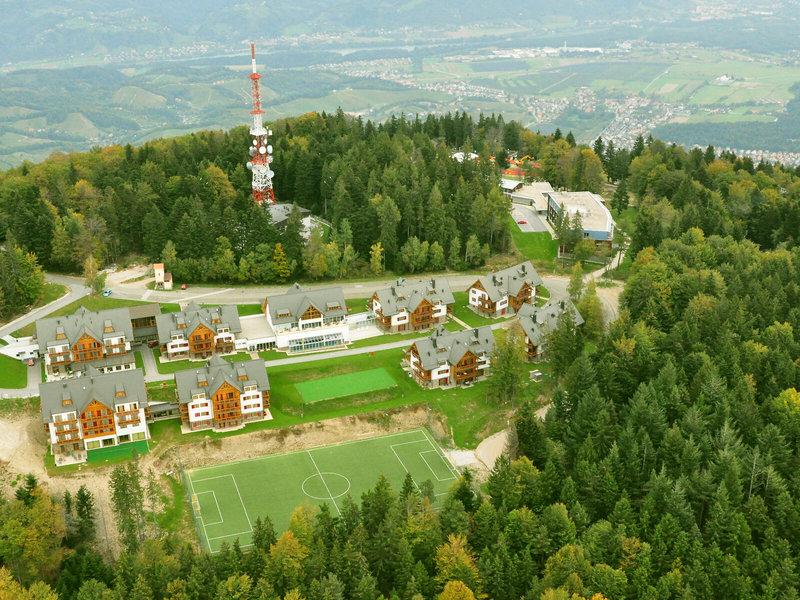 F458DE1983360FAAFB4E0C0388A0A36E