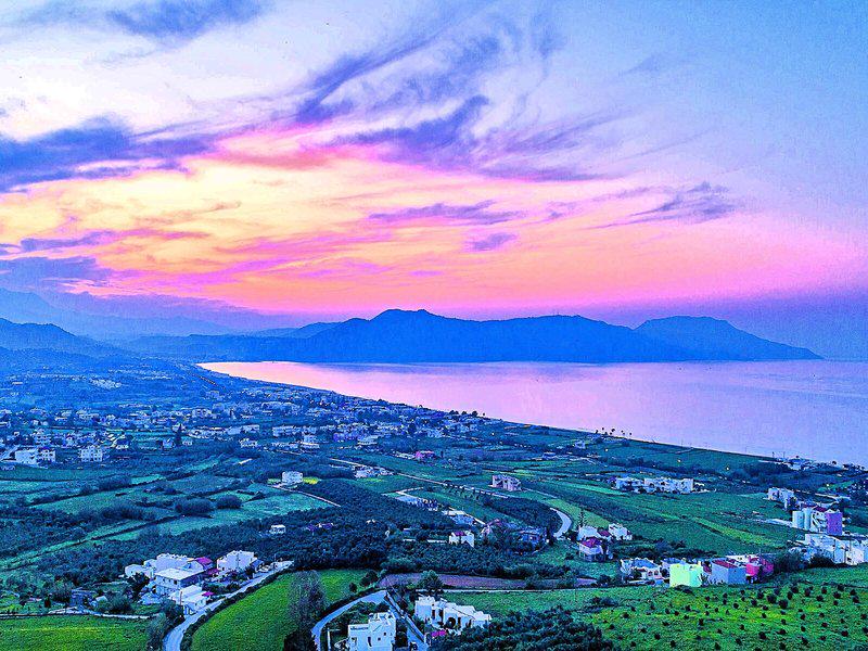 B562AEDF17D5F15D0DD63A173F328570