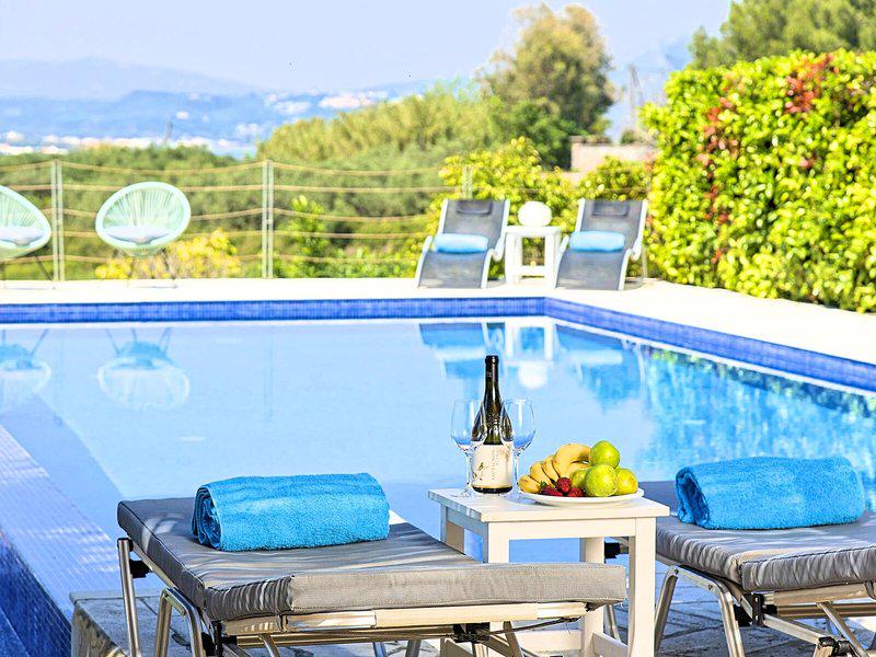 B699EA04E49E9E6F6BC8228A9DB87AA3