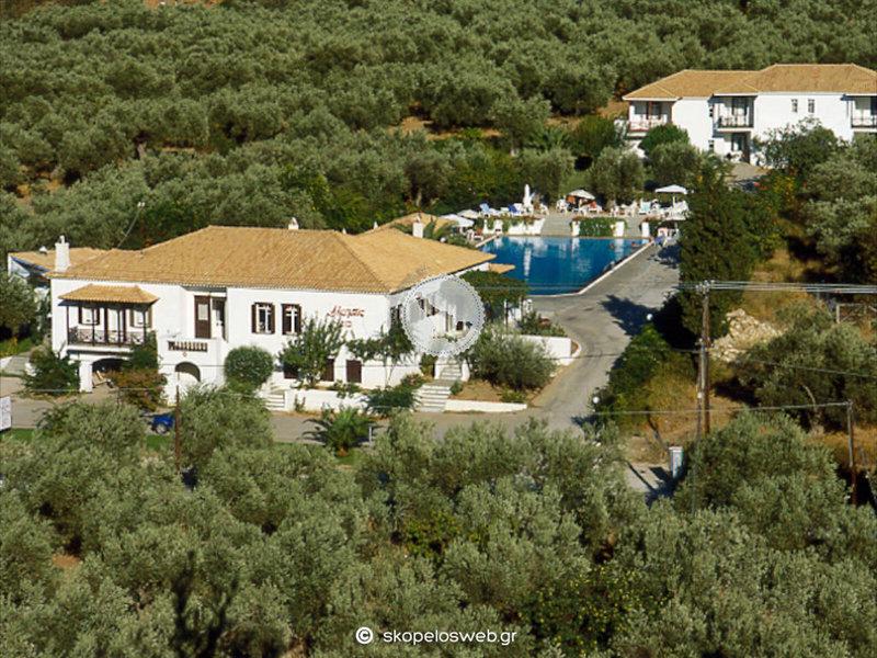 C558F86DFD596DF54AD12E1EBE4DAC42