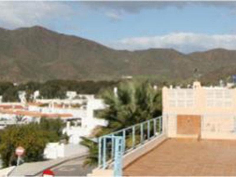 E76A27904AAD68532EBFA0A62D69957D