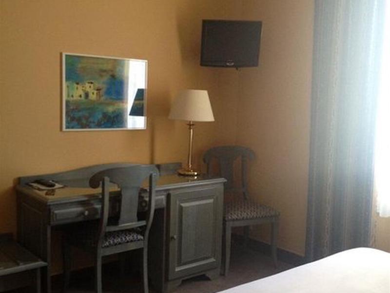 F98E3E025D2821D3A5E3E6D3A408FC8F