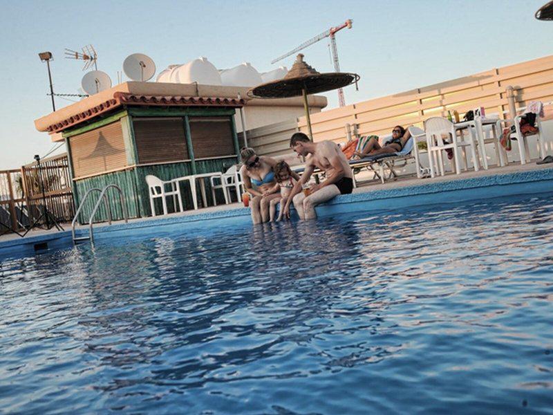 000745A306E7C98E9CE4DEBBDFAA200D