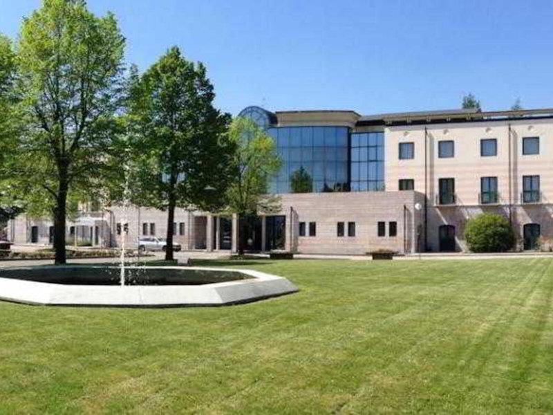 01D5877C64B088F1F94E1D40C29F6B5E