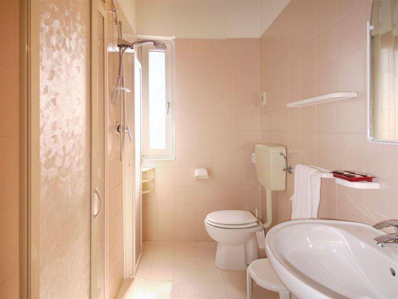 7D288ED951585C5BE57363EB32D585B6