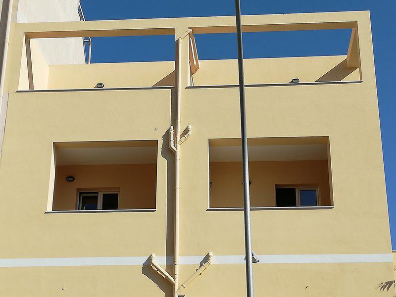 CA3EFA67F76B148FCA39F4C0BBCF5A9C