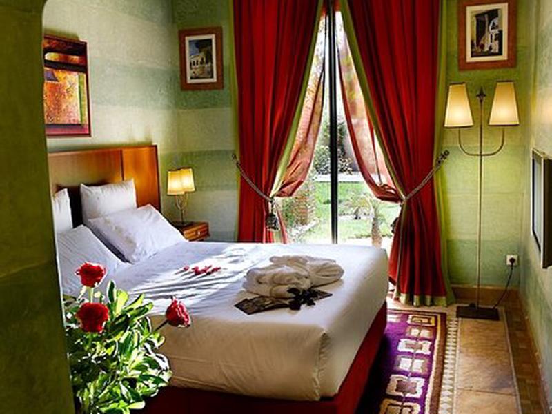 CE0C3C31FCA38D3E3B268C7955BD3211